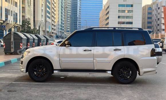 Buy Used Mitsubishi Pajero White Car in Apia in Tuamasaga Buy Used Mitsubishi Pajero White Car in Apia in Tuamasaga