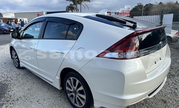 Buy Used Honda Insight White Car in Apia in Tuamasaga Buy Used Honda Insight White Car in Apia in Tuamasaga