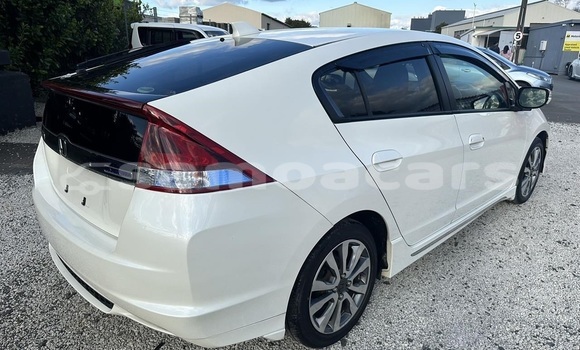Buy Used Honda Insight White Car in Apia in Tuamasaga Buy Used Honda Insight White Car in Apia in Tuamasaga