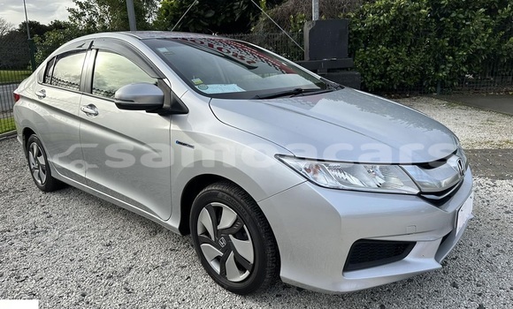 Buy Used Honda Grace Silver Car in Apia in Tuamasaga Buy Used Honda Grace Silver Car in Apia in Tuamasaga