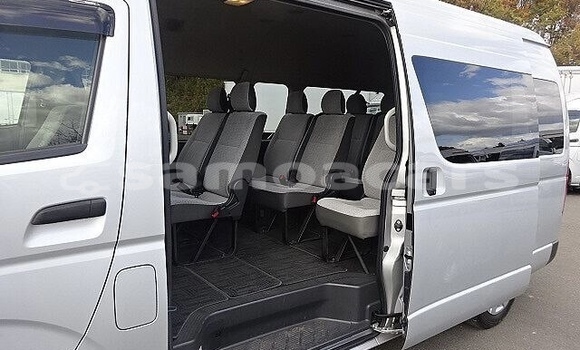 Acheter Occasion Voiture Toyota Hiace Gris à Lepa, Atua Acheter Occasion Voiture Toyota Hiace Gris à Lepa, Atua