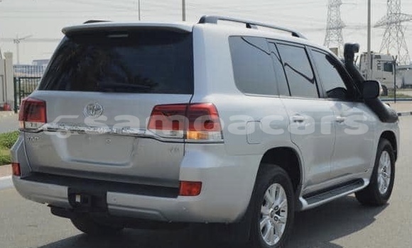 Acheter Occasion Voiture Toyota Land Cruiser Noir à Apai, Aiga-i-le-Tai Acheter Occasion Voiture Toyota Land Cruiser Noir à Apai, Aiga-i-le-Tai