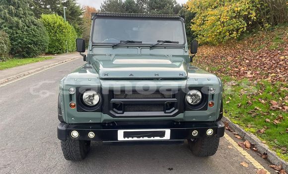 Buy Used Land Rover Defender Green Car in Apia in Tuamasaga Buy Used Land Rover Defender Green Car in Apia in Tuamasaga