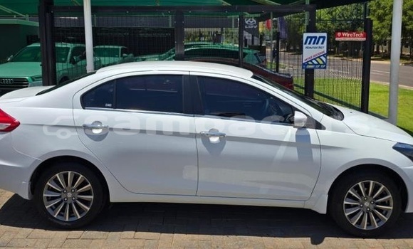 Buy Used Suzuki Ciaz White Car in Apia in Tuamasaga Buy Used Suzuki Ciaz White Car in Apia in Tuamasaga