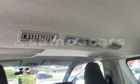 Buy Used Toyota Hiace White Car in Apia in Tuamasaga Buy Used Toyota Hiace White Car in Apia in Tuamasaga