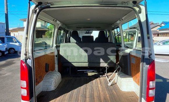 Buy Used Toyota Hiace White Car in Apia in Tuamasaga Buy Used Toyota Hiace White Car in Apia in Tuamasaga