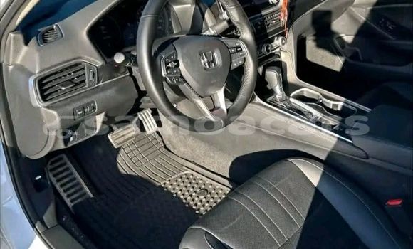 Buy Used Honda Accord White Car in Apai in Aiga-i-le-Tai