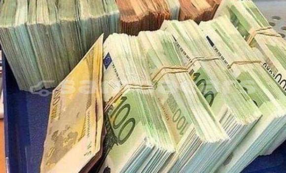 Buy Used Alfa Romeo 147 White Car in Asau in Vaisigano