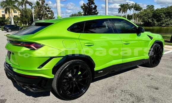 Acheter Occasion Voiture Lamborghini Urus Vert à Fagamalo, Gaga'emauga Acheter Occasion Voiture Lamborghini Urus Vert à Fagamalo, Gaga'emauga