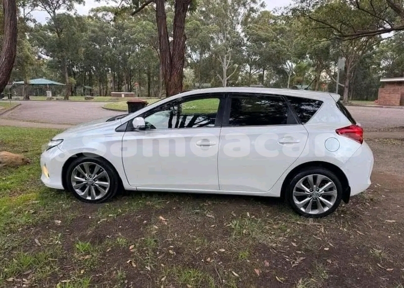 Big with watermark toyota corolla tuamasaga apia 5566