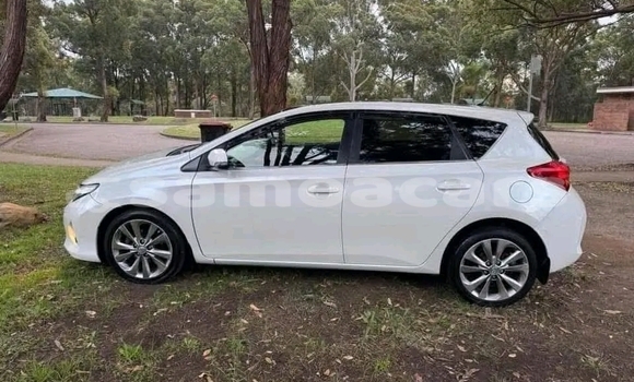Buy Used Toyota Corolla White Car in Apia in Tuamasaga