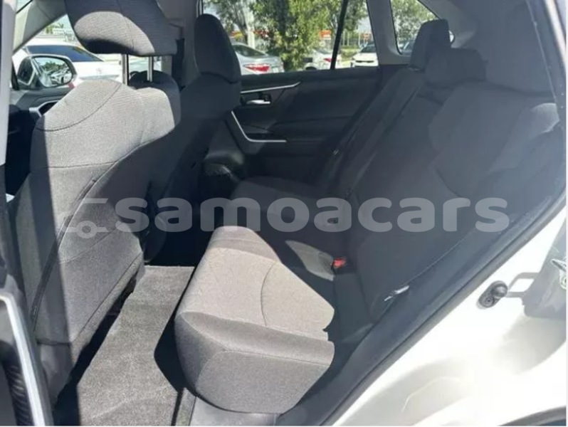 Big with watermark toyota rav4 vaisigano asau 5571