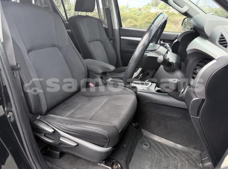 Big with watermark toyota hilux aiga i le tai apai 5572