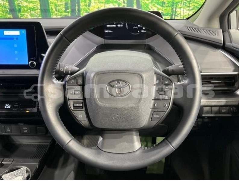 Big with watermark toyota prius aiga i le tai apai 5576