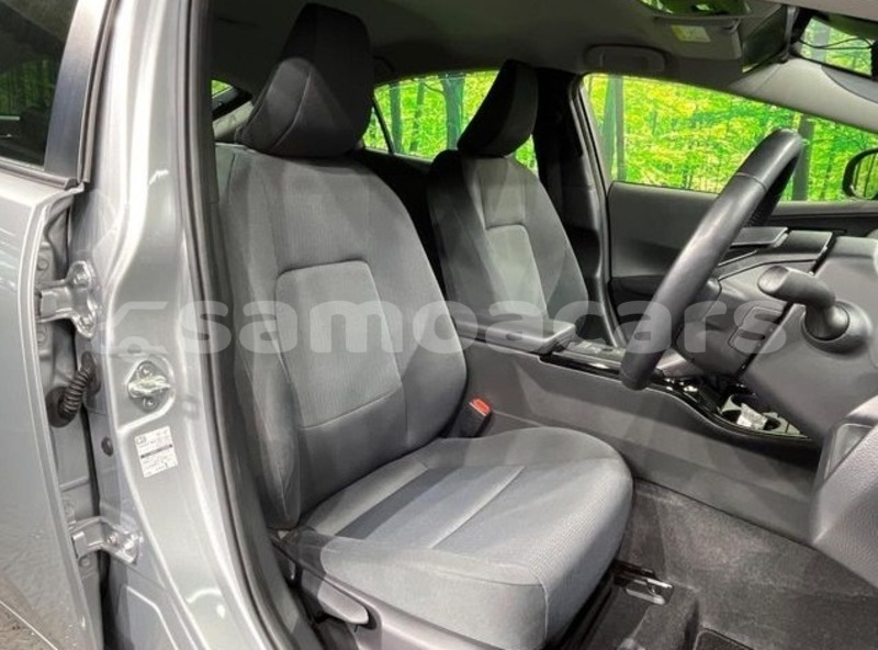 Big with watermark toyota prius aiga i le tai apai 5576