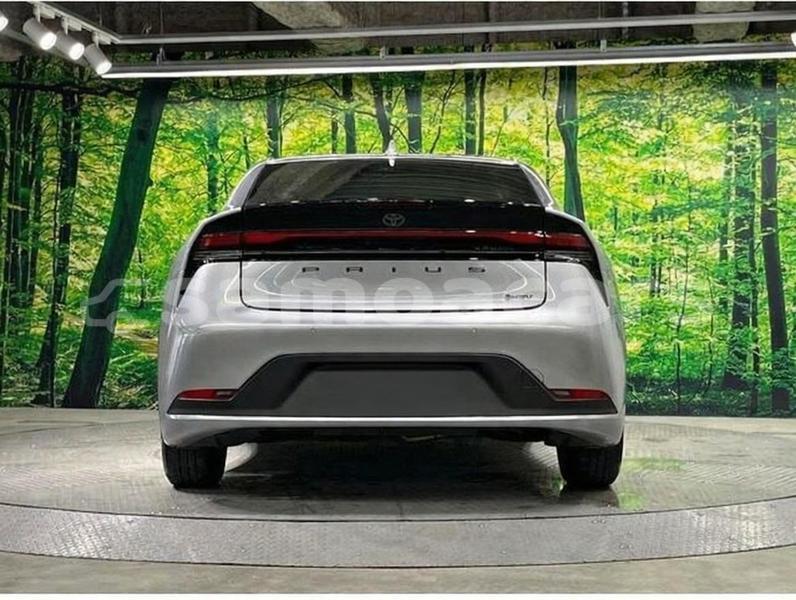 Big with watermark toyota prius aiga i le tai apai 5576