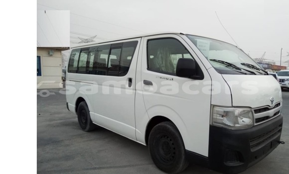 Buy Used Toyota Hiace White Car in Apia in Tuamasaga Buy Used Toyota Hiace White Car in Apia in Tuamasaga