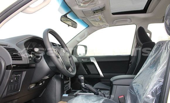 Buy Used Toyota Land Cruiser Prado White Car in Apia in Tuamasaga Buy Used Toyota Land Cruiser Prado White Car in Apia in Tuamasaga