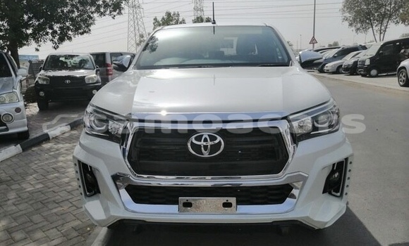 Buy Used Toyota Hilux White Car in Satalo in Atua Buy Used Toyota Hilux White Car in Satalo in Atua