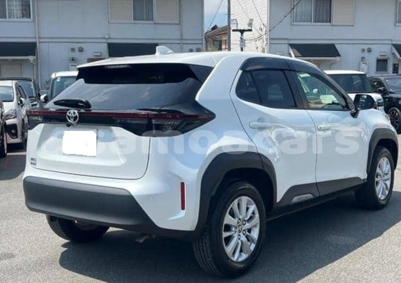 Big with watermark toyota yaris tuamasaga apia 5598