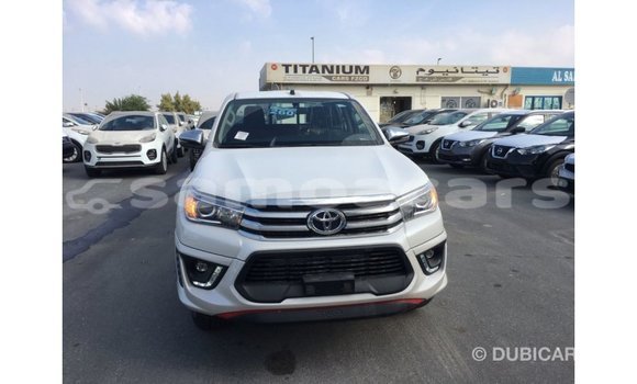 Buy Import Toyota Hilux White Car in Import - Dubai in A'ana Buy Import Toyota Hilux White Car in Import - Dubai in A'ana