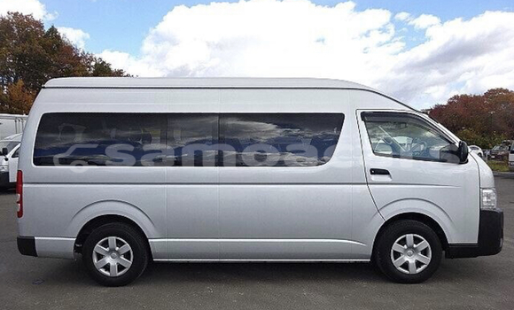 Buy Used Toyota Hiace Silver Car in Apai in Aiga-i-le-Tai Buy Used Toyota Hiace Silver Car in Apai in Aiga-i-le-Tai