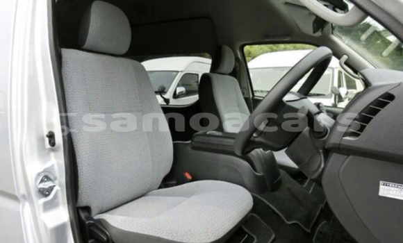Buy Used Toyota Hiace Silver Car in Apai in Aiga-i-le-Tai Buy Used Toyota Hiace Silver Car in Apai in Aiga-i-le-Tai