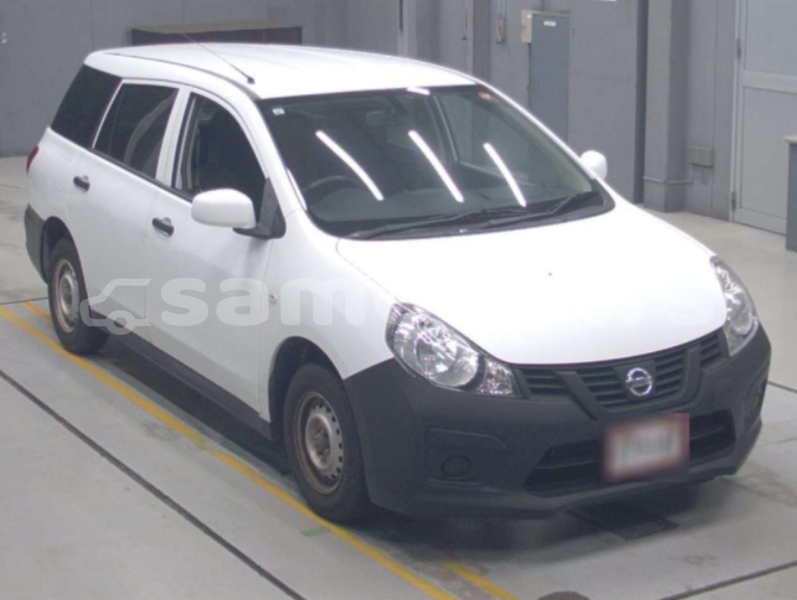 Big with watermark nissan ad aiga i le tai apai 5621