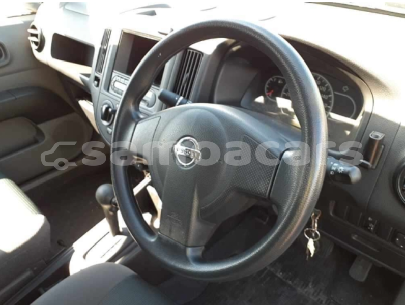 Big with watermark nissan ad aiga i le tai apai 5621