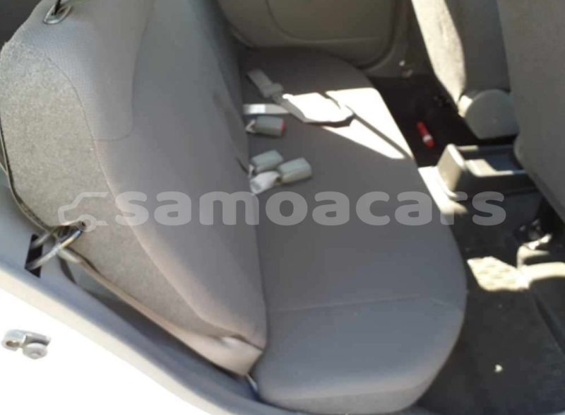 Big with watermark nissan ad aiga i le tai apai 5621