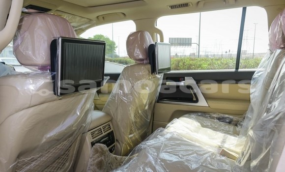 Buy Used Toyota Land Cruiser White Car in Apia in Tuamasaga Buy Used Toyota Land Cruiser White Car in Apia in Tuamasaga