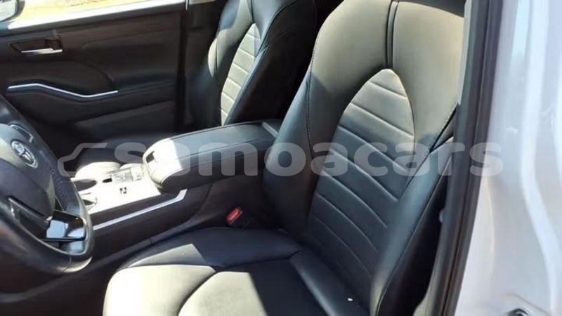 Big with watermark toyota highlander tuamasaga apia 5627