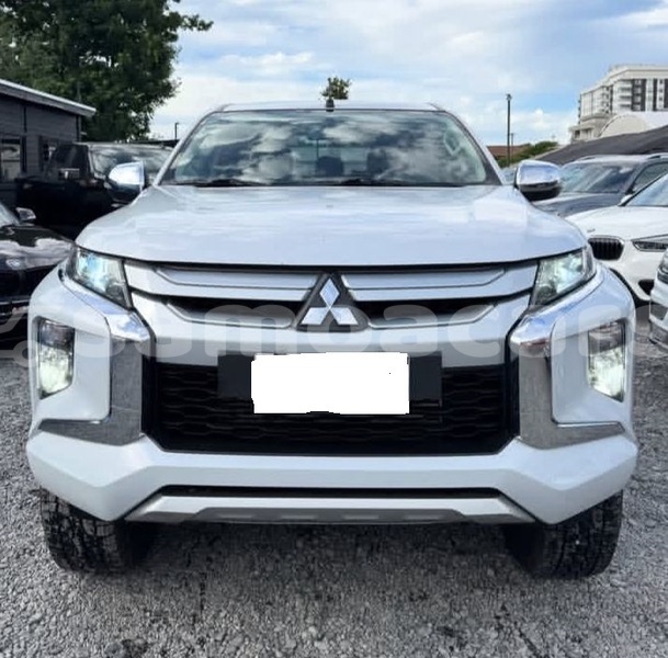 Big with watermark mitsubishi l200 tuamasaga apia 5628