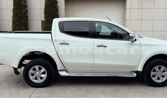 Buy Used Mitsubishi L200 White Car in Apia in Tuamasaga Buy Used Mitsubishi L200 White Car in Apia in Tuamasaga
