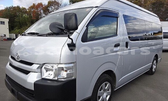 Acheter Occasion Voiture Toyota Hiace Gris à Apia, Tuamasaga Acheter Occasion Voiture Toyota Hiace Gris à Apia, Tuamasaga