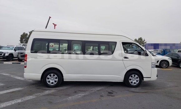 Buy Used Toyota Hiace White Car in Samusu in Atua Buy Used Toyota Hiace White Car in Samusu in Atua