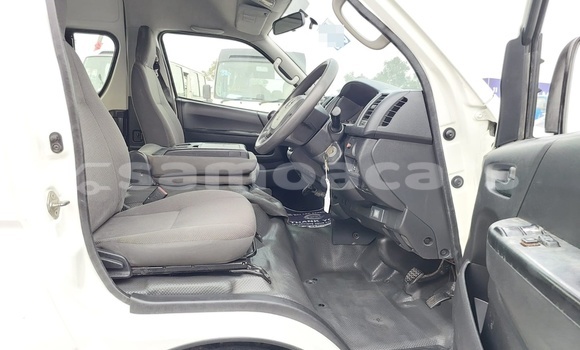 Buy Used Toyota Hiace White Car in Samusu in Atua Buy Used Toyota Hiace White Car in Samusu in Atua