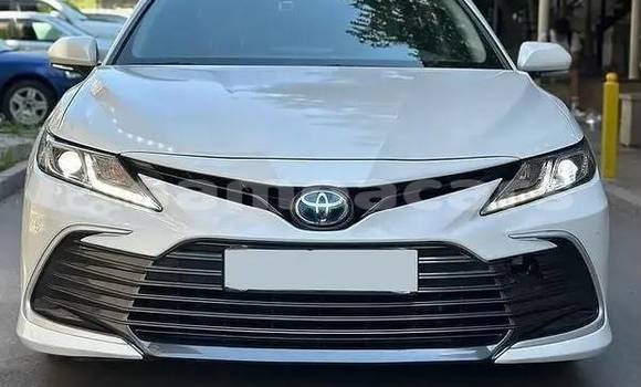 Buy Used Toyota Camry White Car in Apia in Tuamasaga