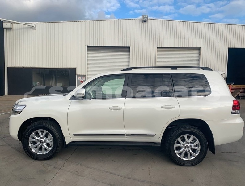 Big with watermark toyota land cruiser tuamasaga apia 5651