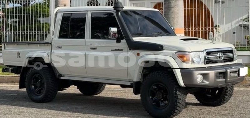 Big with watermark toyota land cruiser tuamasaga apia 5654