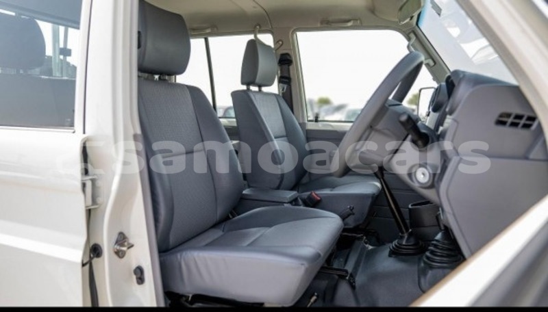 Big with watermark toyota land cruiser tuamasaga apia 5654