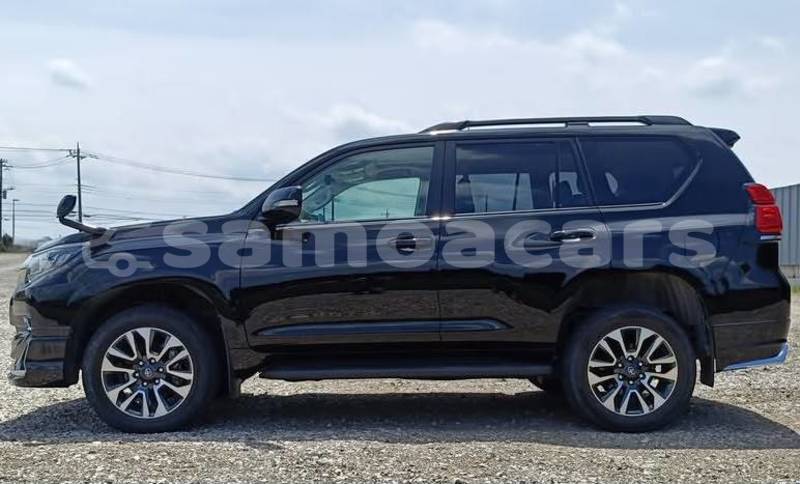 Big with watermark toyota land cruiser prado tuamasaga apia 5655