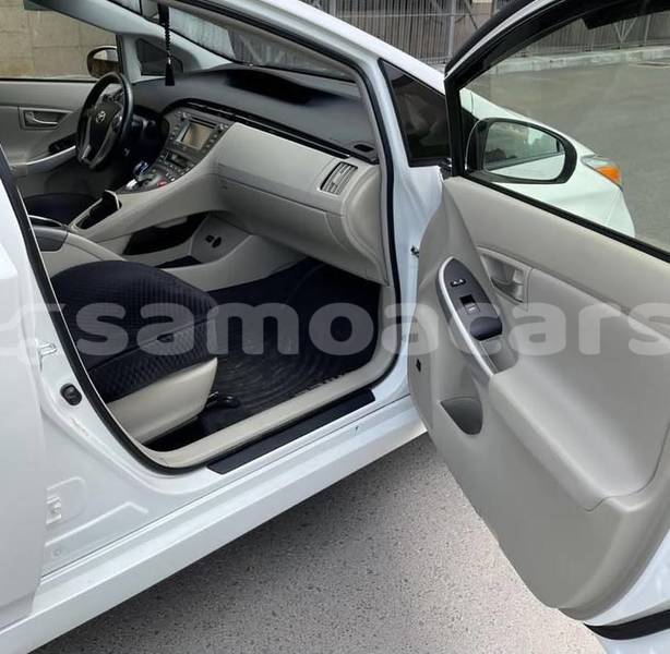 Big with watermark toyota prius tuamasaga apia 5667