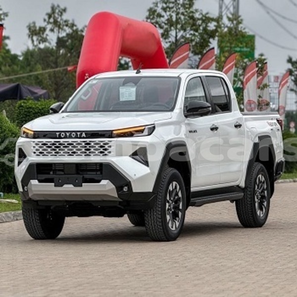 Big with watermark toyota hilux tuamasaga apia 5669