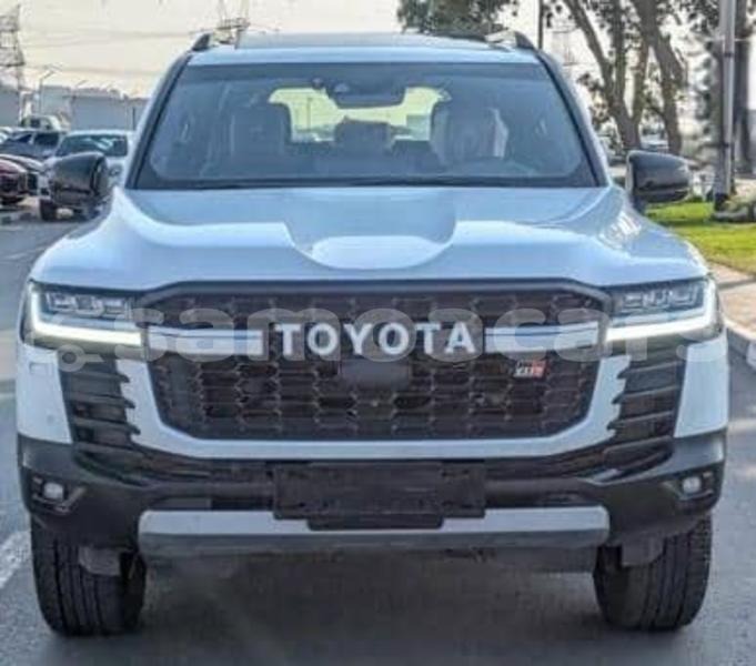 Big with watermark toyota land cruiser tuamasaga apia 5673