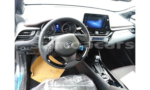Buy Import Toyota C-HR Other Car in Import - Dubai in A'ana Buy Import Toyota C-HR Other Car in Import - Dubai in A'ana