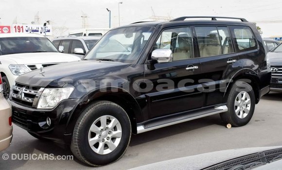 Acheter Import Voiture Mitsubishi Pajero Noir à Import - Dubai, A'ana Acheter Import Voiture Mitsubishi Pajero Noir à Import - Dubai, A'ana