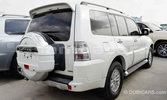 Buy Import Mitsubishi Pajero White Car in Import - Dubai in A'ana Buy Import Mitsubishi Pajero White Car in Import - Dubai in A'ana