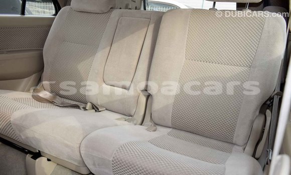 Acheter Import Voiture Toyota Fortuner Blanc à Import - Dubai, A'ana Acheter Import Voiture Toyota Fortuner Blanc à Import - Dubai, A'ana