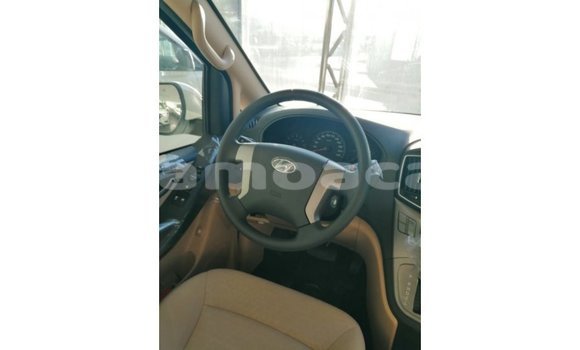 Buy Import Hyundai Accent White Car in Import - Dubai in A'ana Buy Import Hyundai Accent White Car in Import - Dubai in A'ana